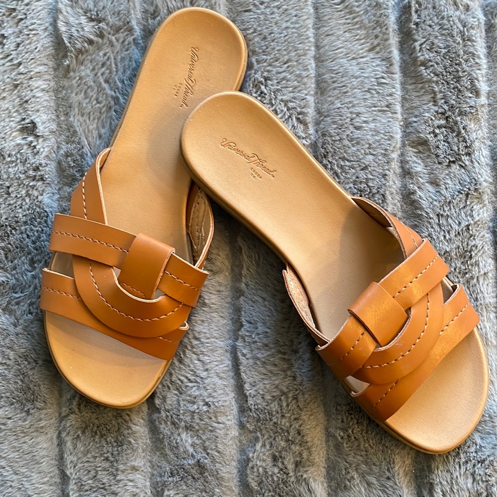 Universal Thread sandals
